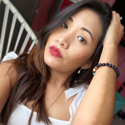 valeegm's profile picture. 