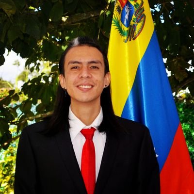 Concejal del Municipio #Carrizal Edo #Miranda 
Presidente de la Comisión de Derecho a la Ciudad, Obras y Servicios Públicos 
#ElFlacoDeLasRedes 😎🇻🇪