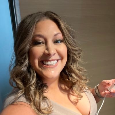 ezlistening's profile picture. Social Butterfly & proud Sooner in Texas. My life is (usually) an open choose your own adventure book, but I'm selfish, these tweets are mine!