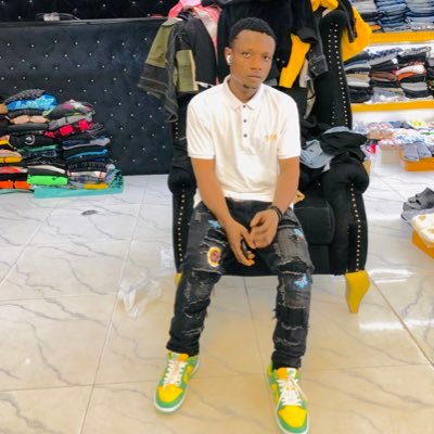 Vikygold042's profile picture. ESSENTIAL 🥶🎯