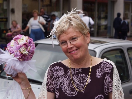 dorotheasdesign's profile picture. I make and sell origami wedding bouquets, ECO bags and wired hearts on
  https://t.co/NibDp7tUAy