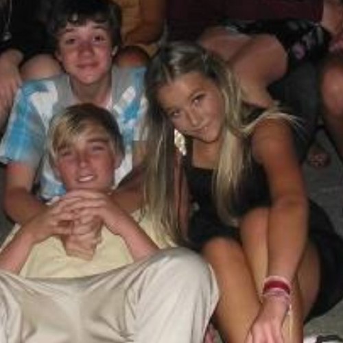 RubyEllard's profile picture. I love my followers!:L I follow back;)