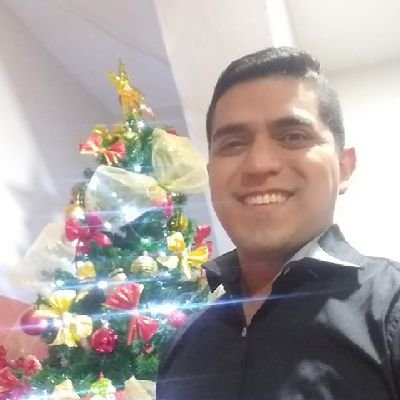 disfruto de la vida al maximo y me rio de ella cuando e pone intensa.
 Luchador constante y dedicado alo q quiero para mi futuro.. I love VENEZUELA
