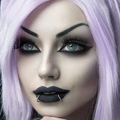 Welcome to my little goth corner of the world.
I love beauty and darkness. 
Please Dm if you would like to be promoted. 😊😊😊

Instagram @gothgirlsforever