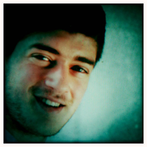 Marvisxxt's profile picture. Weezer are catching up in the votes on Rattlesnake Gunfight's cover voting comp. Go here to help Weezer win! - http://t.co/K8XBo1jlay