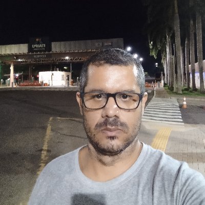 Vanderson_75's profile picture. amante do vinho e do pão. expresso minha arte no metal e no pão. devoto de São Ciclismo. fascinado por akita inu.