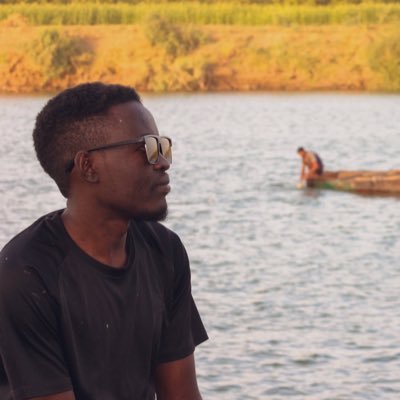 wireless_45's profile picture. لم اكتشف نفسي بعد {?}