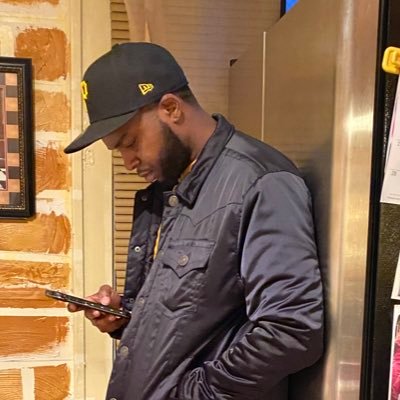 b_deedot's profile picture. 🖤🕴🏾