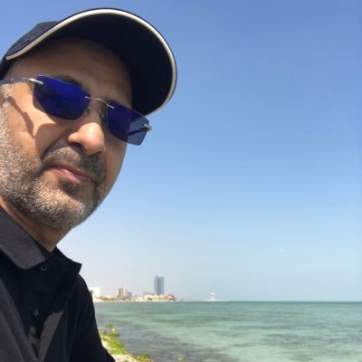 محب الحوار المفيد في الاقتصاد والقانون وتطوير الذات والحياة بشكل عام .لكل منا فكر خاص به نتعاون على الحياة🌺