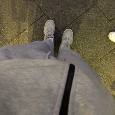 simphub_0ff's profile picture.