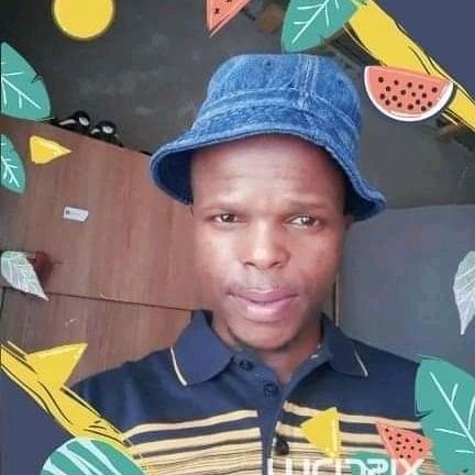 life is not easy,but try Hart until one of the doors open,God loves you 🙏🙏