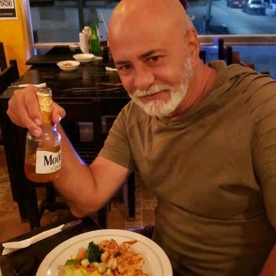 AbelGar28423681's profile picture. vivo dando Gracias y
Agradezco por todo