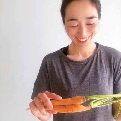 🌿作ることが好きな農家の嫁（3人のかーちゃん）。
🌿鍼灸師さまとの養生セミナー不定期開催中です。
🌿江戸川区の津久井酒店さん(土曜日)で小松菜販売と野菜ボックス販売中です。
🌿江戸川区小岩のりびんぐるーむ香来風さんで我が家の野菜が食べられます。