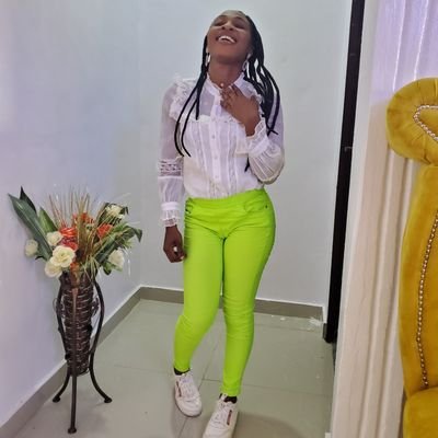 oke_thessy's profile picture. 🌹My joy my pride👌😂😂