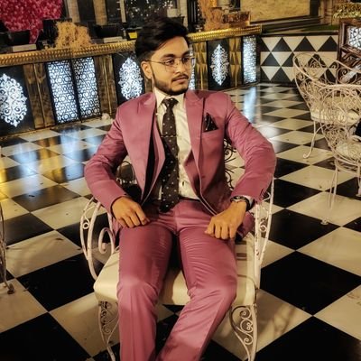 VanshAg94661702's profile picture. .