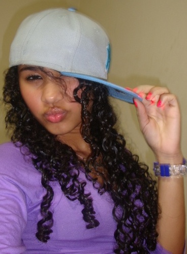 A vida me ensinou a dar valor pras pessoas, vendo o lado positivo elas podem ser boas, {…} O mundo é loco desse jeito não adianta preocurar ninguem perfeito...