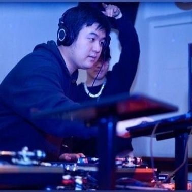IG: toranocooooo
Park National UK Tour team // Archon Theory Inkcarceration team // DJ&Producing // Videos etc
虎の子大河としても活動してた