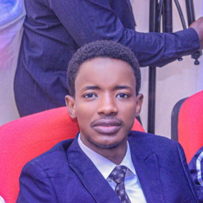 UsmanAdamuGarb2's profile picture. Fulani,Muslim,Law student,Awareness campaigner,Badminton player,Arsenal supporter