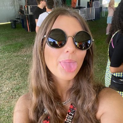 amandalllira's profile picture. 🤷🏼‍♀️