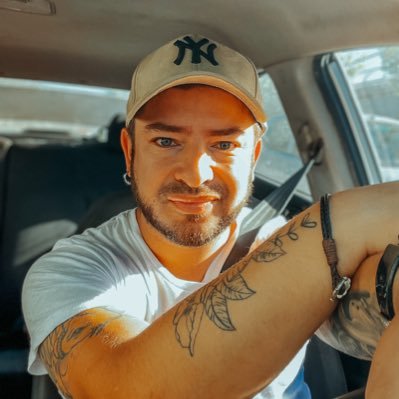 CamiloBeta's profile picture. Orgulloso de nacimiento Manipulador por defecto. One life ~ one Chance.