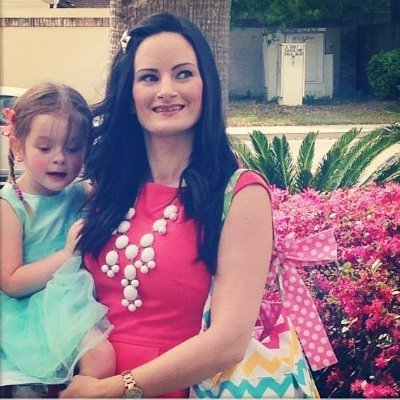 MOMinated_'s profile picture. MOMinated is a platform where mothers can find inspiration for the things that matter to them. https://t.co/8GDNby4ha0