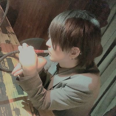 本体→ (@Tyu_nimeli )中の人的ノリだったのに勢力が超越された謎アカウントです。好きな四字熟語は｢東城りお｣です。　いんすた(https://t.co/GainB6SPIt )質問箱⤵︎