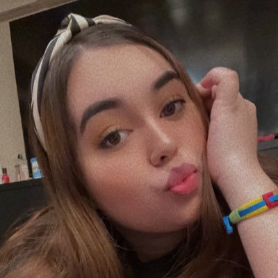 KarlaYoselii's profile picture. 