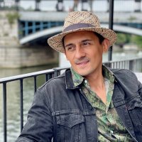 Val (@valgui1) 's Twitter Profile