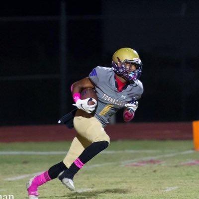 9415365874 Booker high school athlete    2021-2023 RB/WR Height 5’9 Weight 160 3.2 GPA omarion_p14@yahoo.com