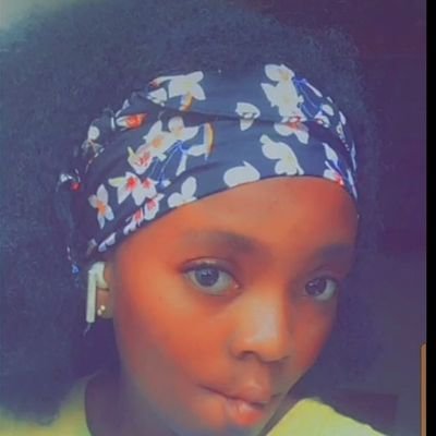 U fool I block 😋 I'm a queen 💖 to ma king ❤️ not a bitch 💝