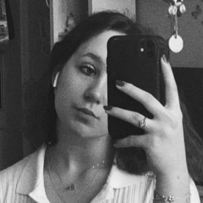 kacenkaa_r's profile picture. offline