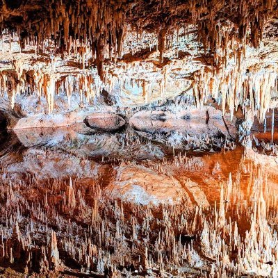 Discover Eastern America's largest and most popular caverns - Luray Caverns, a U.S. Natural Landmark