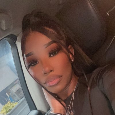 owner of TWIN&Co Cosmetic 💕 MY TWIN SISTER IS AN ANGEL 🙏🏾 follow my IG @therealbellad_