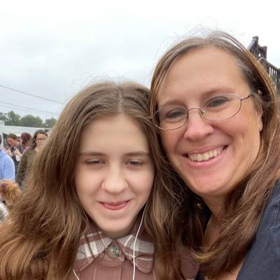 kimb424's profile picture. 