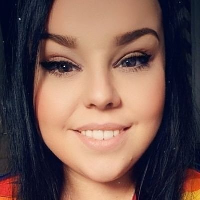 Irish 🍀
Twitch Affiliate 🎉
Variety Streamer 🎮
Earthling 🛸
Mental Health advocate 🧡
Hufflepuff 🌻