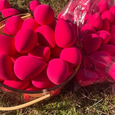 #beautyblender #beautysponge #beautytools #makeuptools #blending #cosmetics #makeuppage #explorepage #beauty #flawlessmakeup #makeupartist