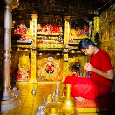 पुजारी श्री बालाजी मंदिर सालासरधाम (राजवीर पुजारी ) . . . . . श्री बालाजी महाराज सभी भक्तों की मनोकामना पूर्ण करे. Mob - 9079999212