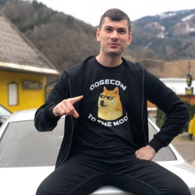 Robert40436537's profile picture. 