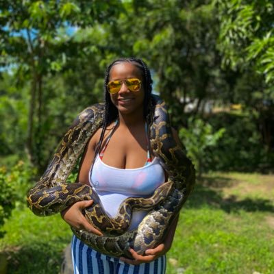 Shanikky1's profile picture. https://t.co/s0SmYn71QZ