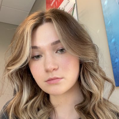 carleecollisonn's profile picture. 