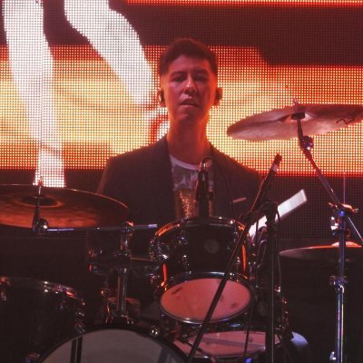 Músico, baterista. Host de @musicmasterspod. Escribo en la interseccion de la #música, #tecnología, #innovación y un poco de política. IG, FB: soyalexangeles