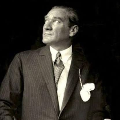 capultaspenguin's profile picture. Atatürk hesapları takip ederse edilir🫶