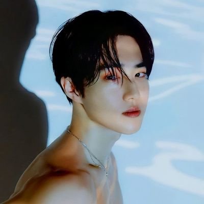 ➤ King Tears 鸞 鏡. ίριδα Your National Anthem
ITA/ENG (ooc 21 years old)
ROLE-PLAYING ACCOUNT / CW: NSFW
CHECK MY PINNED FOR ALL THE CHARACTERS
