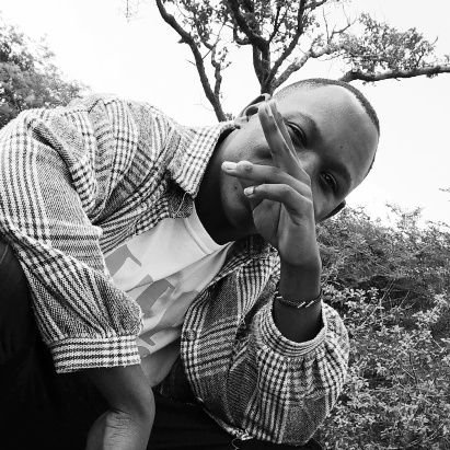 InnocentWilison's profile picture. pasipo maono watu huacha kujizuia #MOVEMENT'S 👣