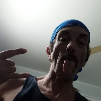 I'm cool easy-going laid-back drama free I love to enjoy life and have fun