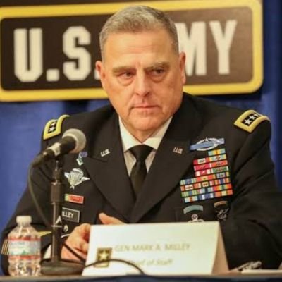 alexiskaufman98's profile picture. 