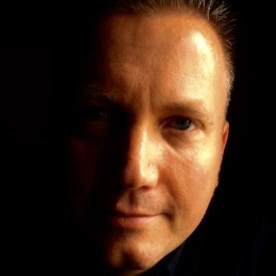 Persoonlijk Twitterprofiel. Polarisatiemoe.