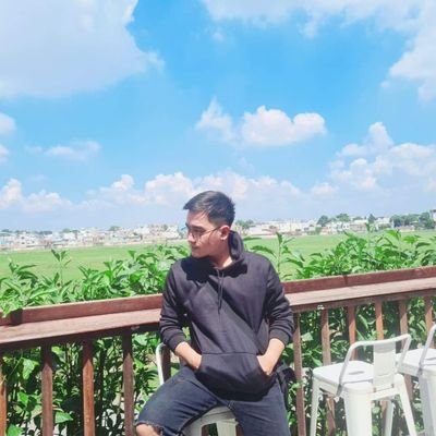 sontran1811's profile picture. 