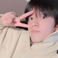 nayla🧸 (@whrunay) 's Twitter Profile