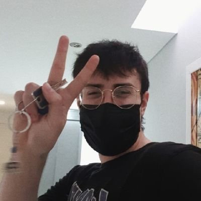 BenjiGM4's profile picture. cuando me dicen cosas bonitas me pongo rojo